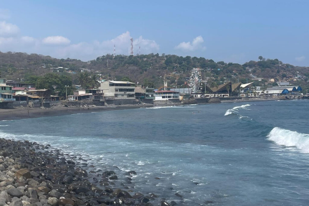 Playa La Paz El Salvador